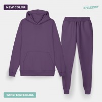 Hoodie and Slim Fit Sweatpants – Men (lighter material)