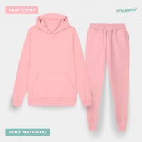 Hoodie and Slim Fit Sweatpants – Men (lighter material)