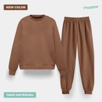 normal-hoodie-and-normal-bottom-women-lightweight-material