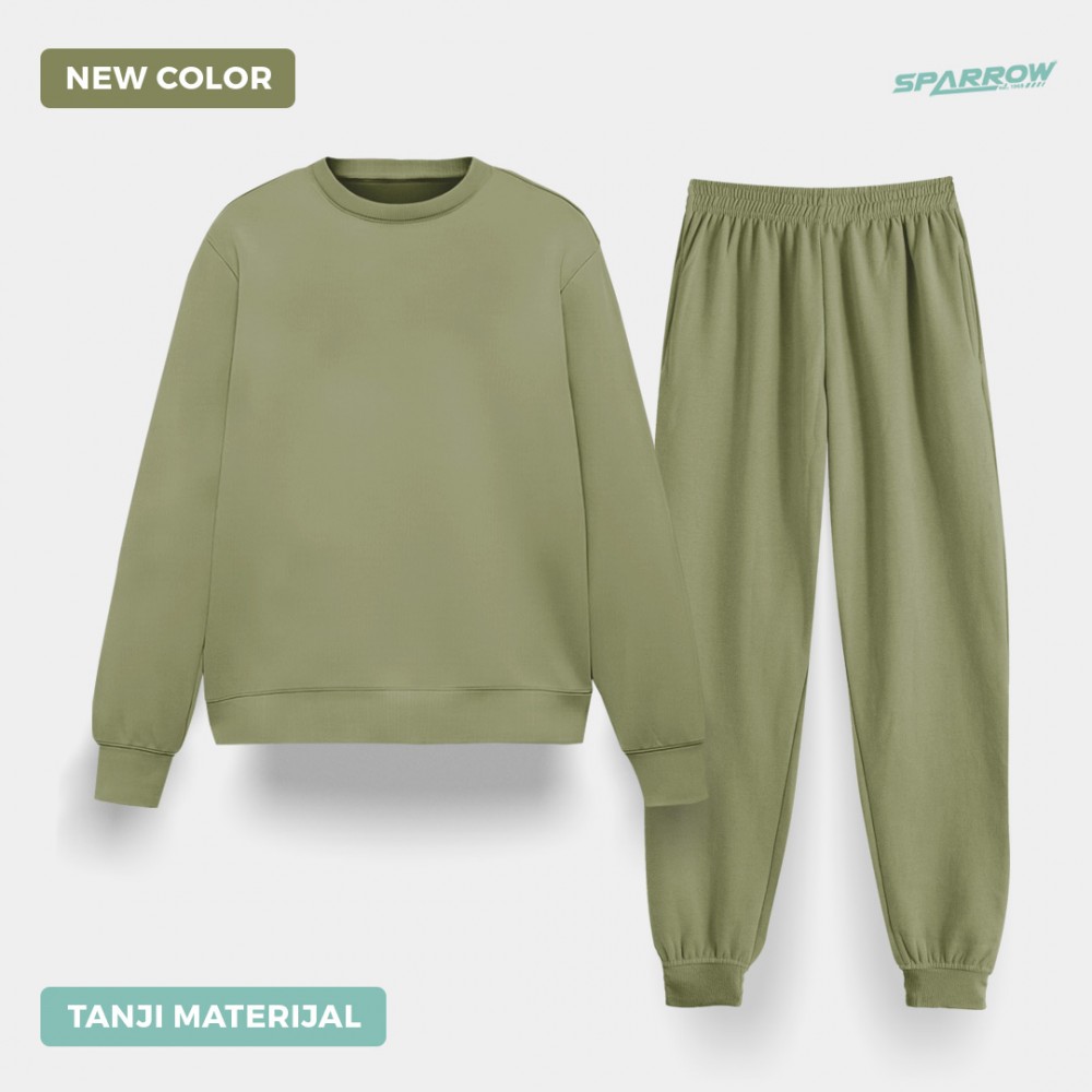 normal-hoodie-and-normal-bottom-women-lightweight-material