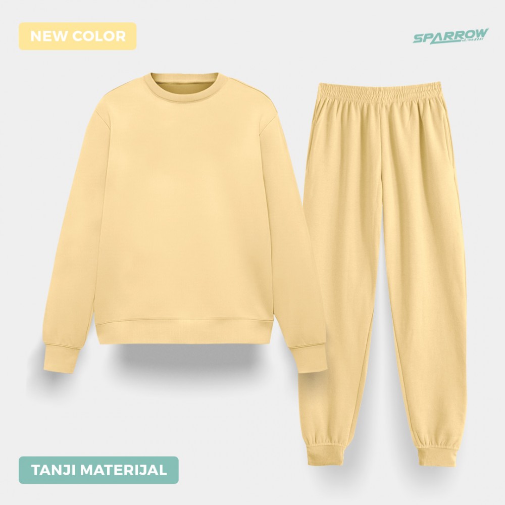 normal-hoodie-and-normal-bottom-women-lightweight-material